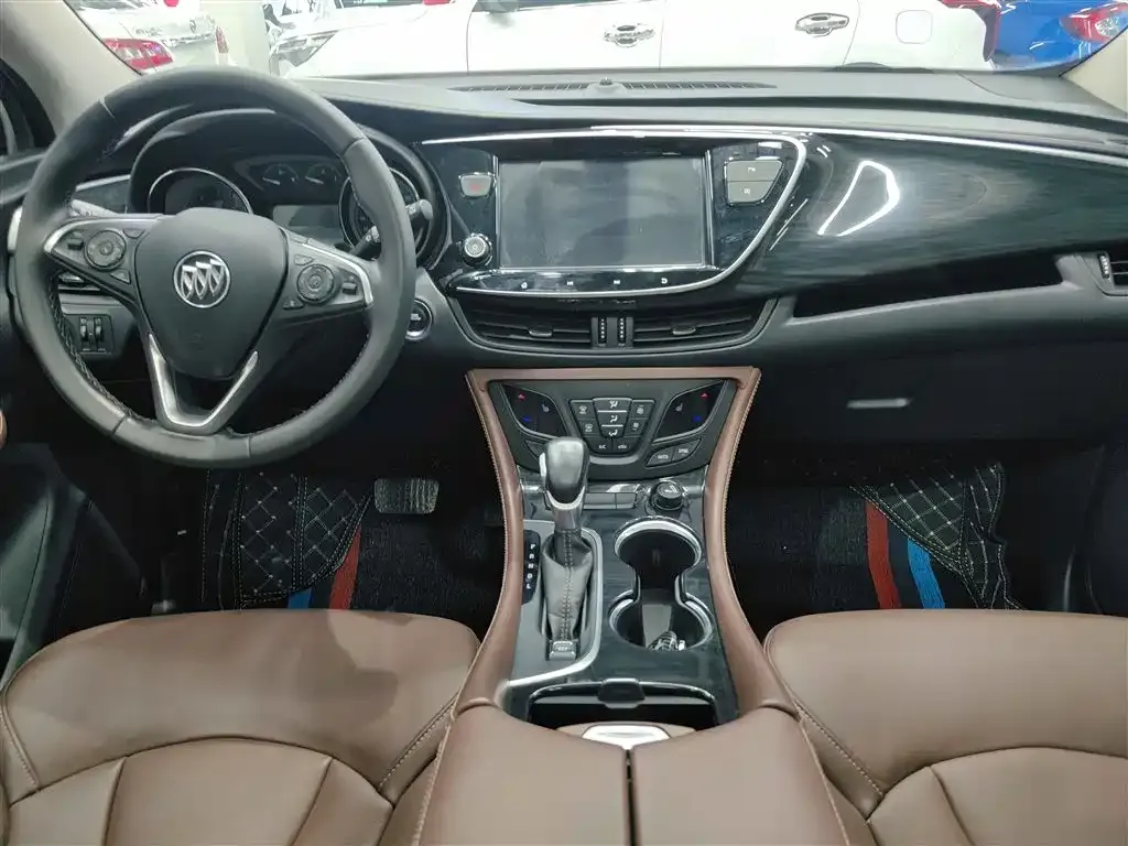 Buick Envision Plus — фото 7