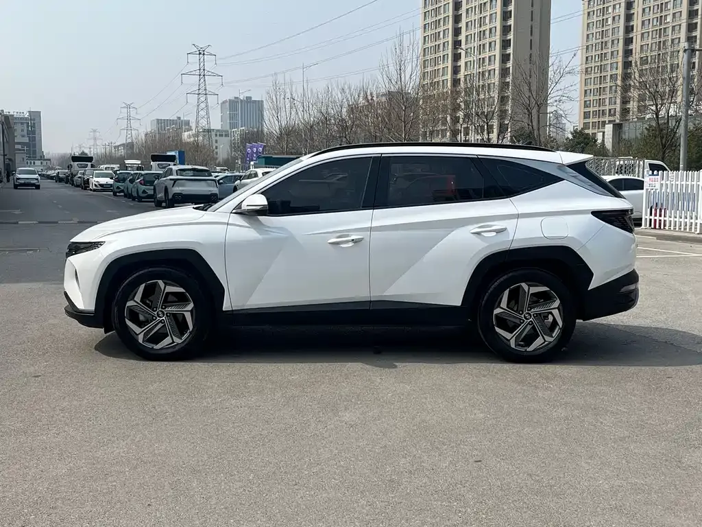 Hyundai Tucson — фото 8