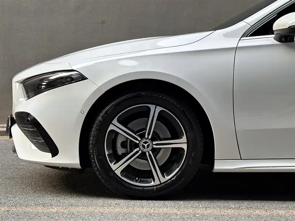 Mercedes-Benz A-Class — фото 4