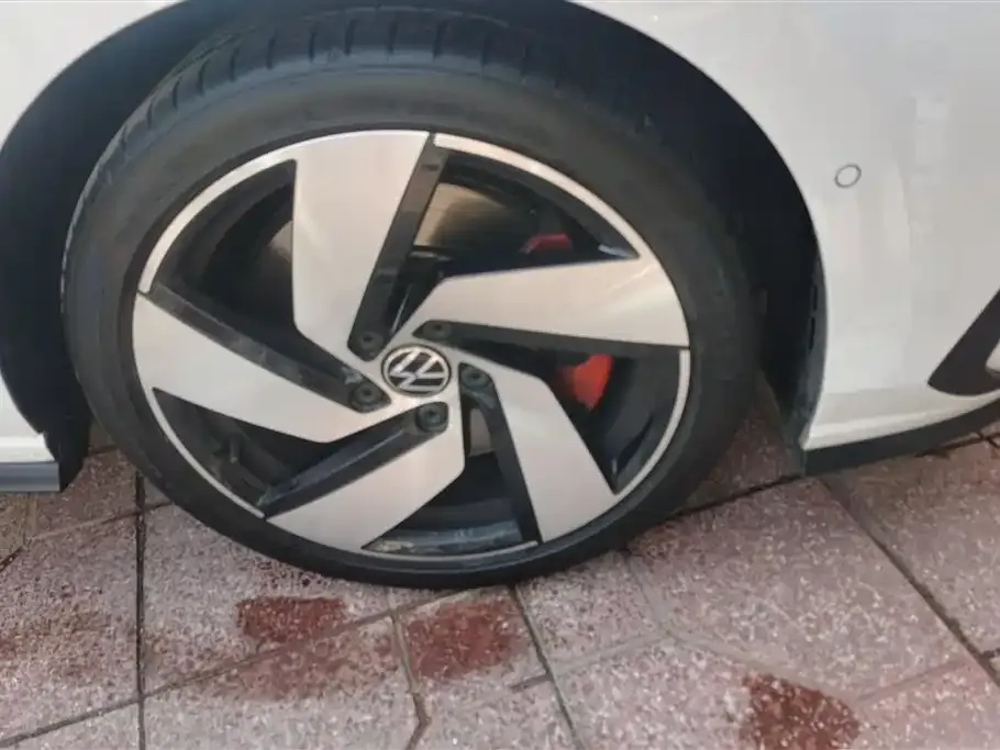 Volkswagen Golf GTI 2025 из CN, фото 3