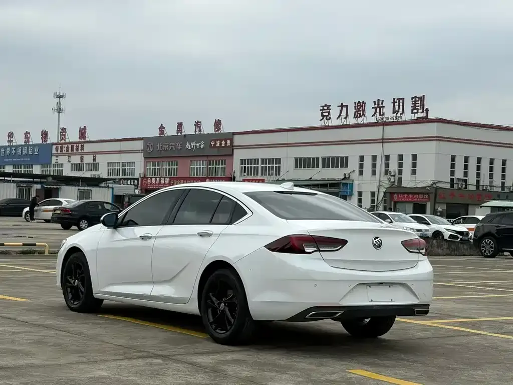 Buick Regal — фото 3