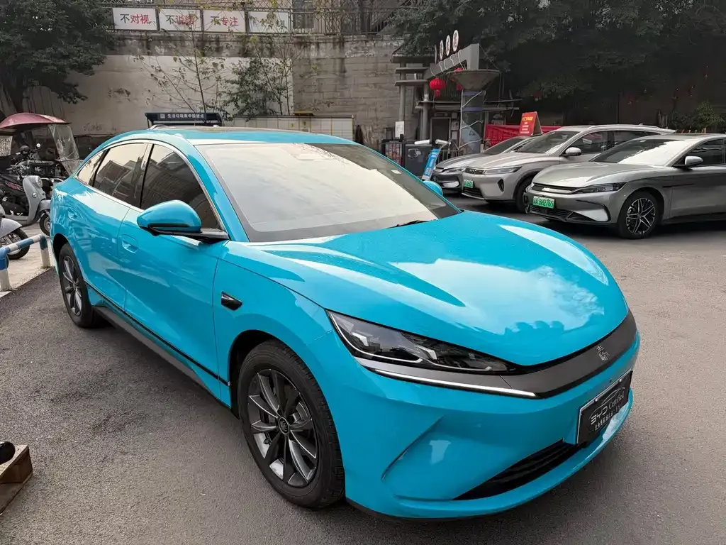 BYD Qin L — фото 8