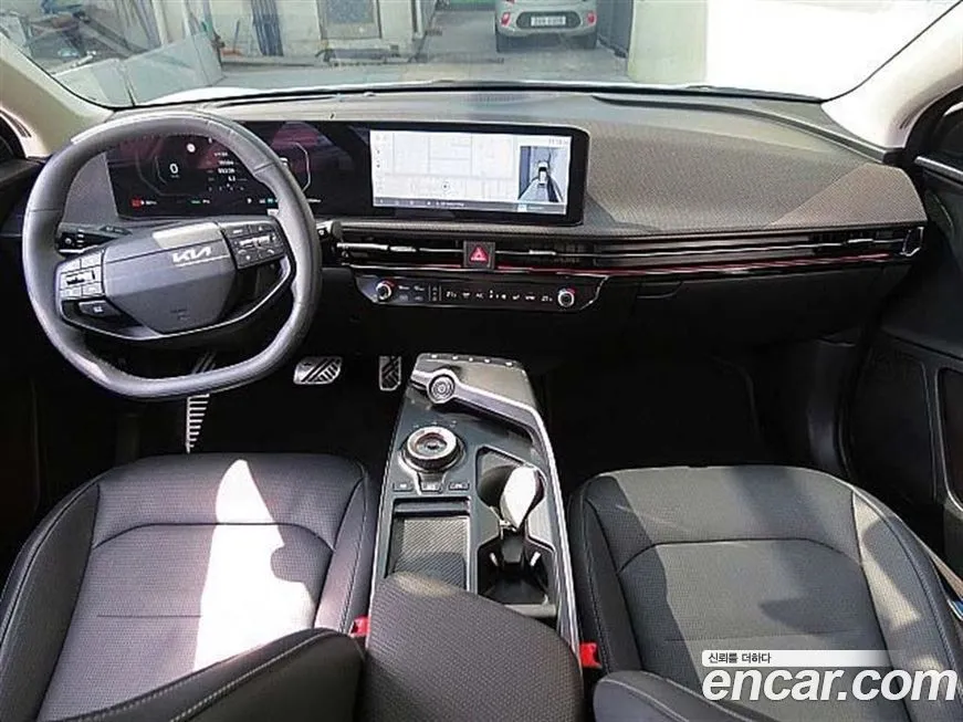Kia EV6 — фото 10