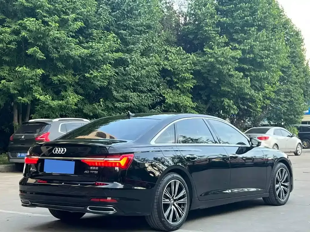 Audi A6L — фото 5