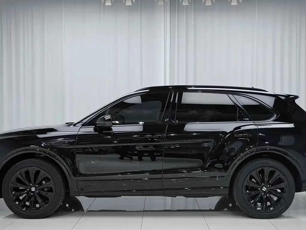 Bentley Bentayga 2022 из CN, фото 5