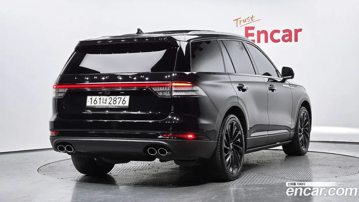 Lincoln Aviator — фото 10