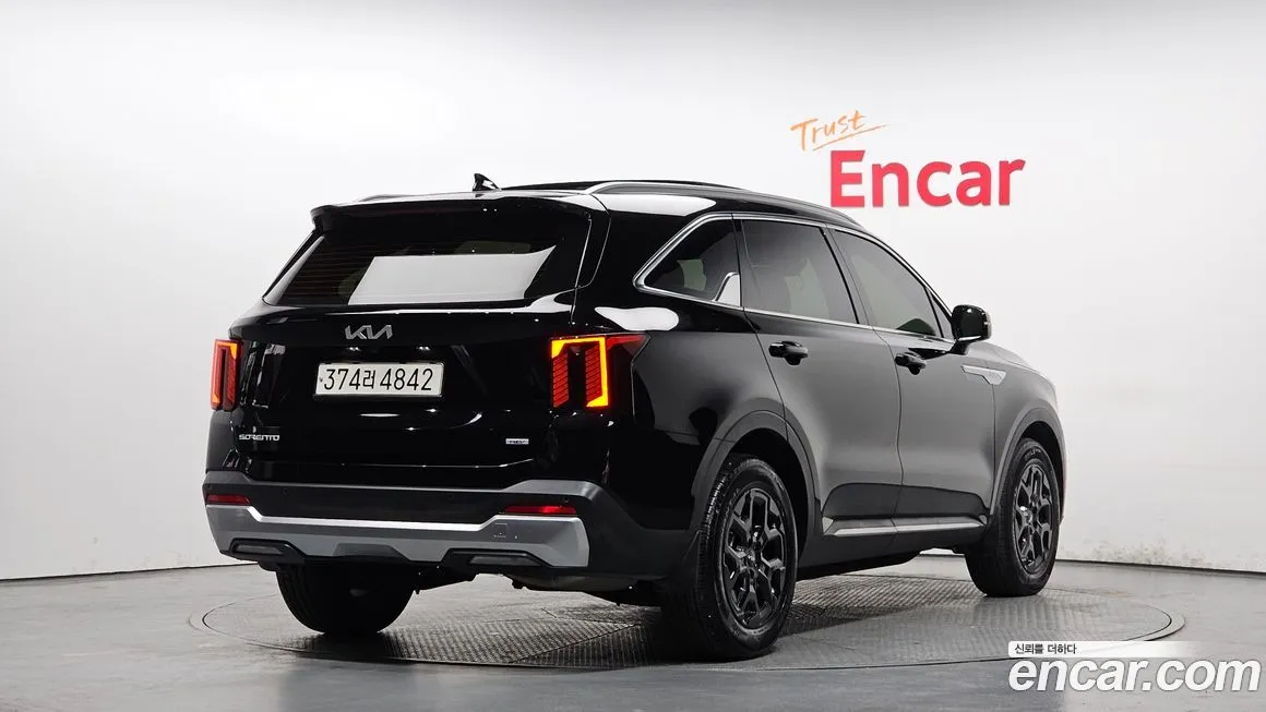Kia Sorento — фото 9