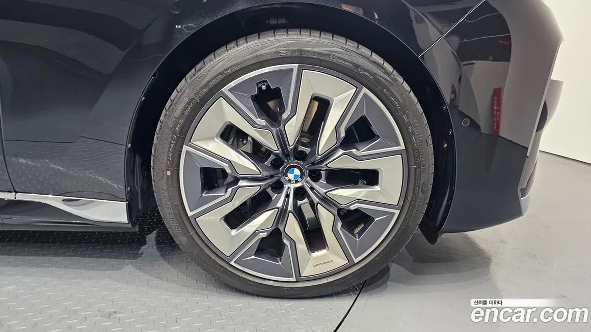 BMW 7-Series 2023 из KR, фото 3