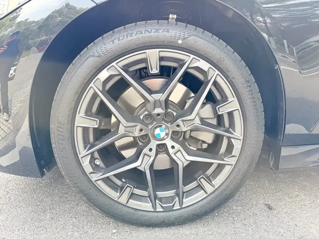 BMW 3 Series 2024 из CN, фото 9