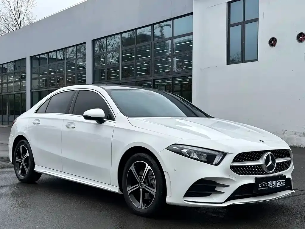 Mercedes-Benz A-Class — фото 8