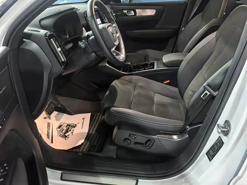 Volvo XC40 NEV 2023 из CN, фото 6
