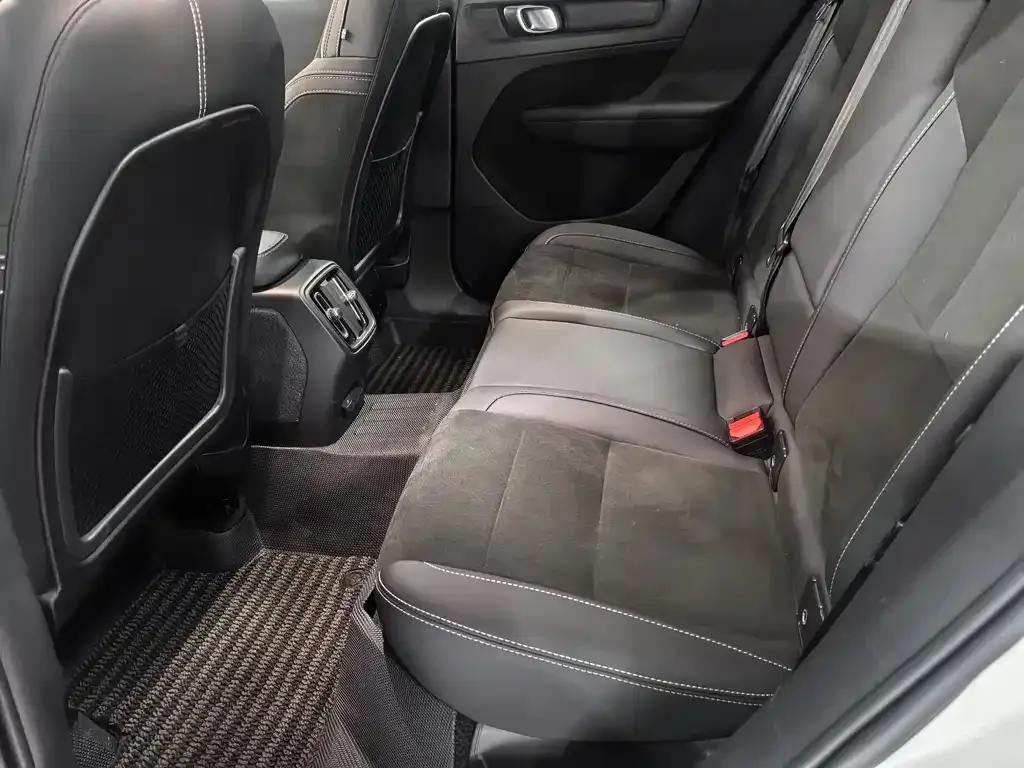 Volvo XC40 NEV 2023 из CN, фото 7