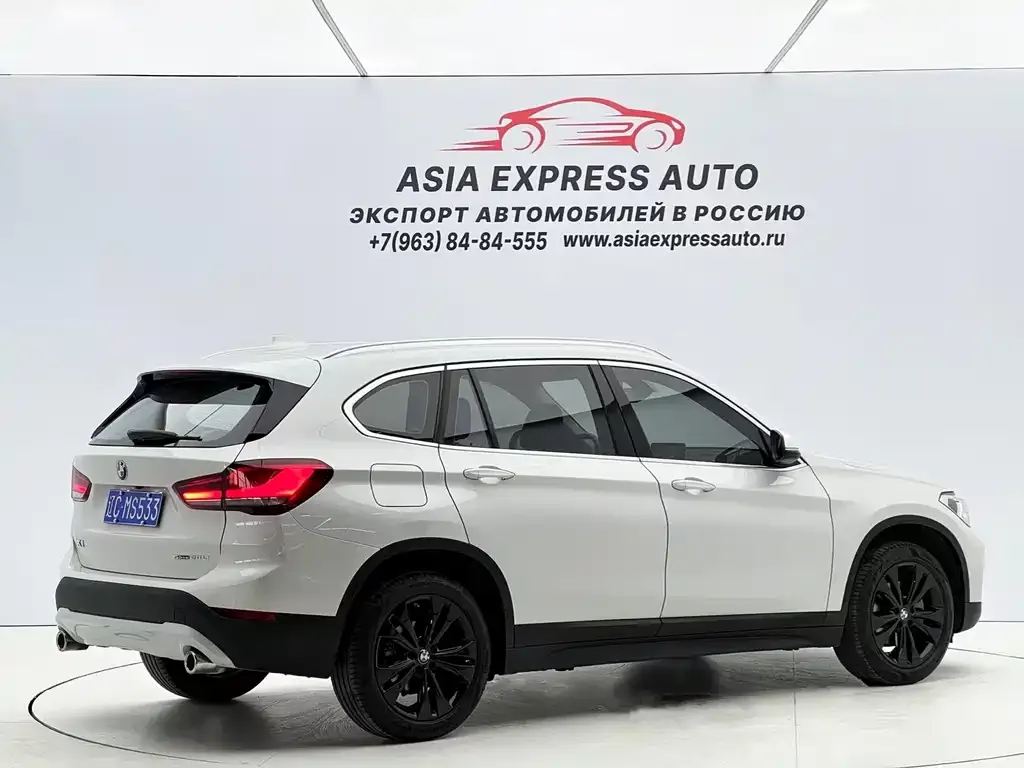 BMW X1 — фото 7