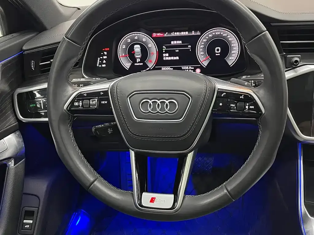 Audi A6L — фото 5