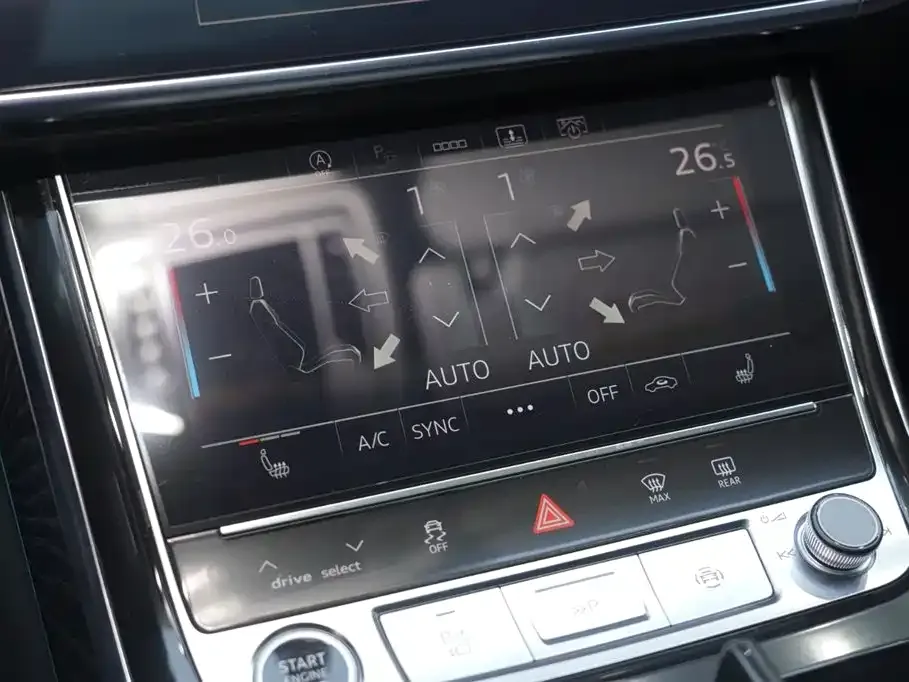 Audi A8 — фото 10