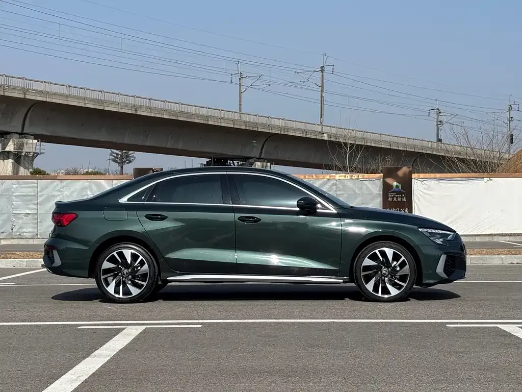 Audi A3 2024 из CN, фото 3
