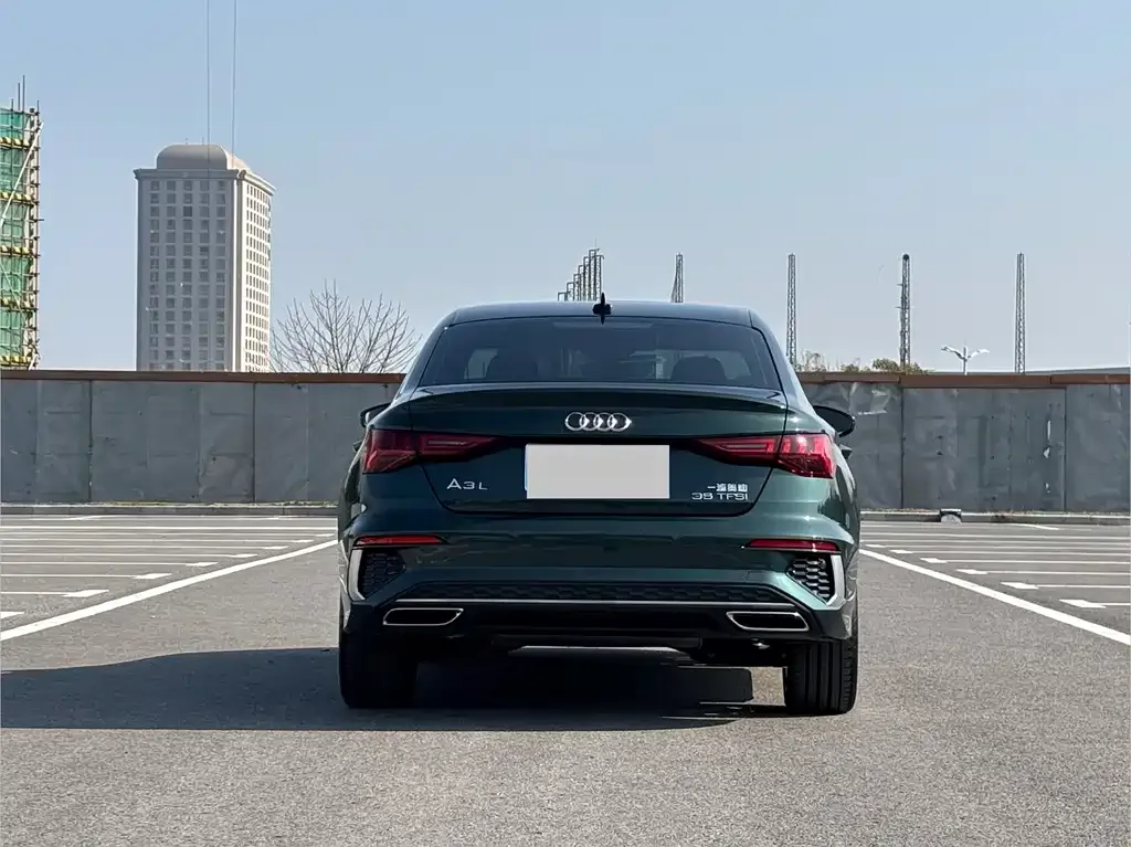 Audi A3 2024 из CN, фото 2