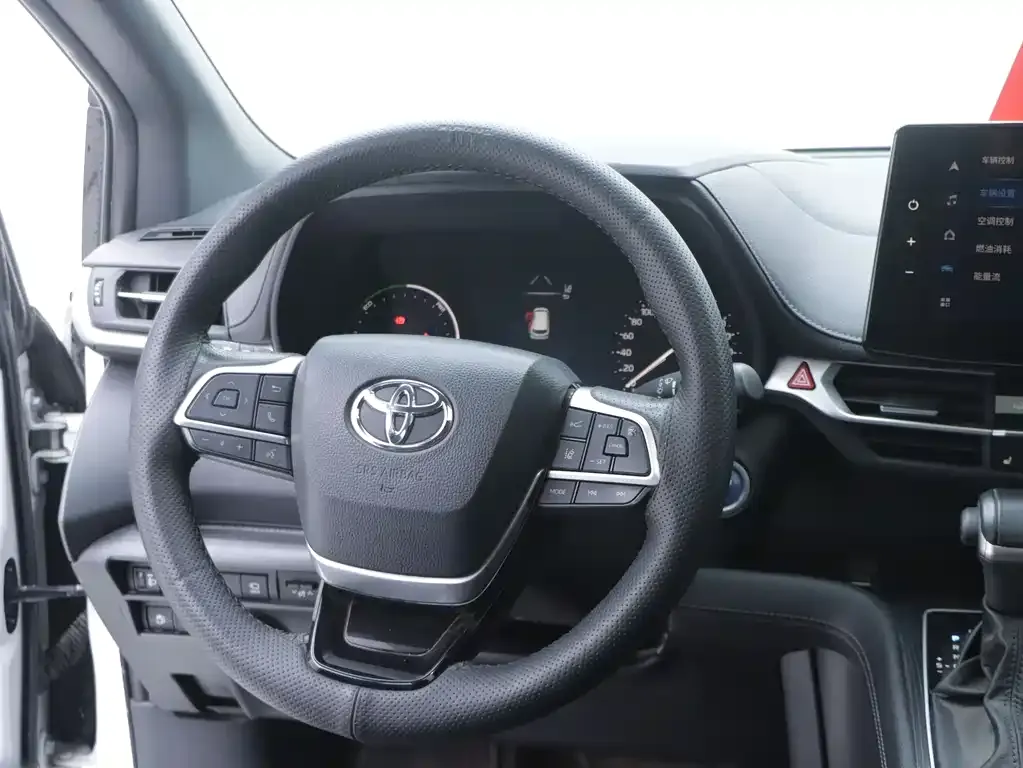 Toyota Sienna 2023 из CN, фото 10