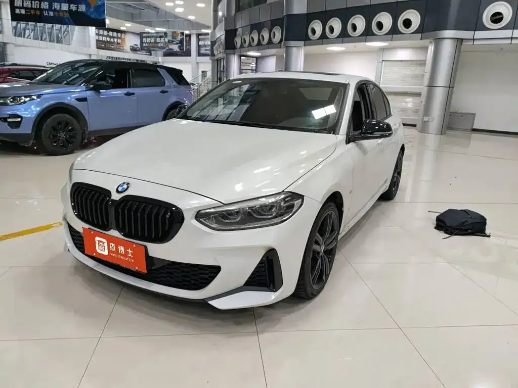 BMW 1 Series — фото 1