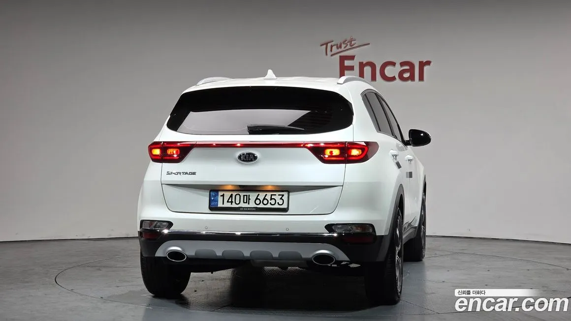 Kia Sportage — фото 9