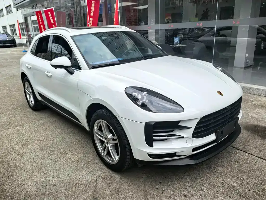 Porsche Macan — фото 9