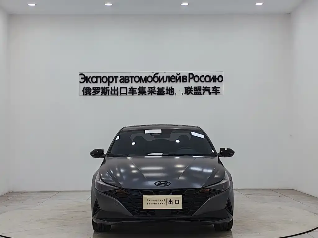 Hyundai Elantra — фото 2