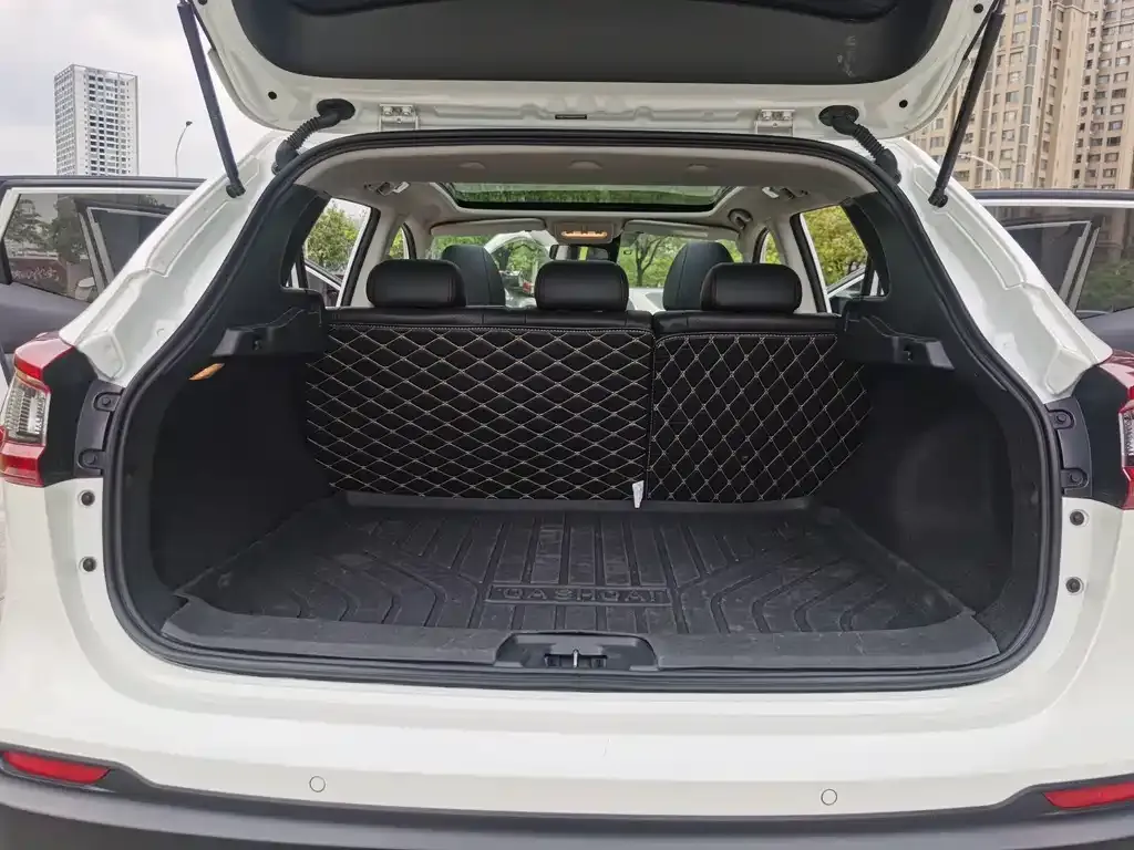 Nissan Qashqai 2022 из CN, фото 2