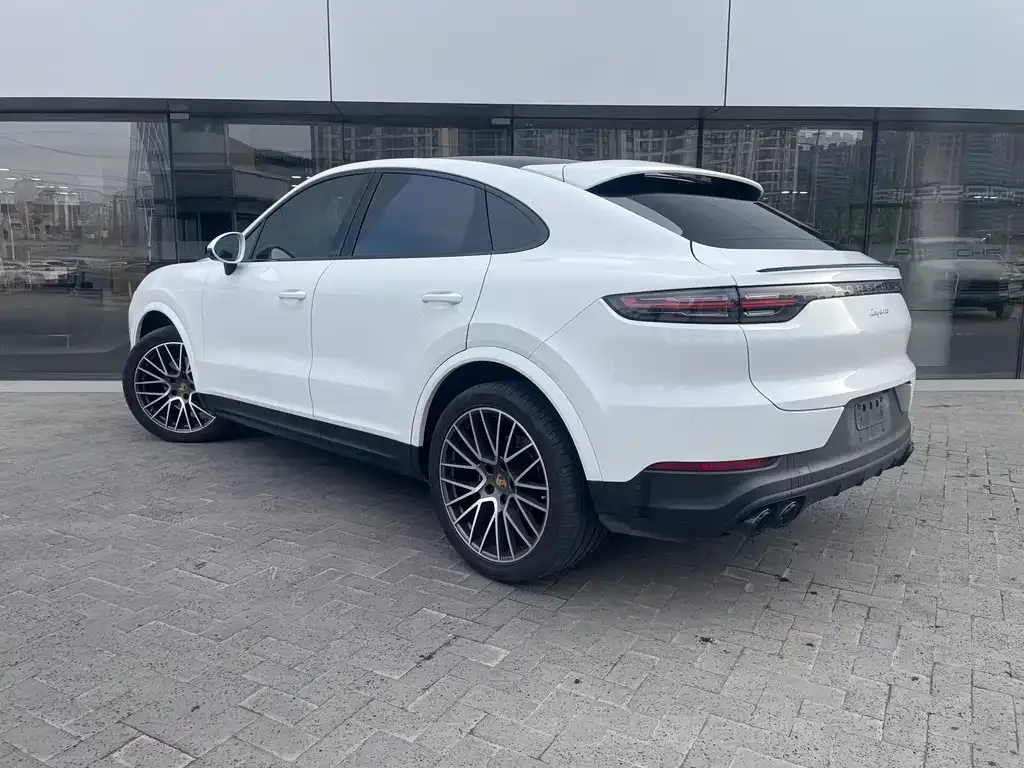 Porsche Cayenne — фото 3