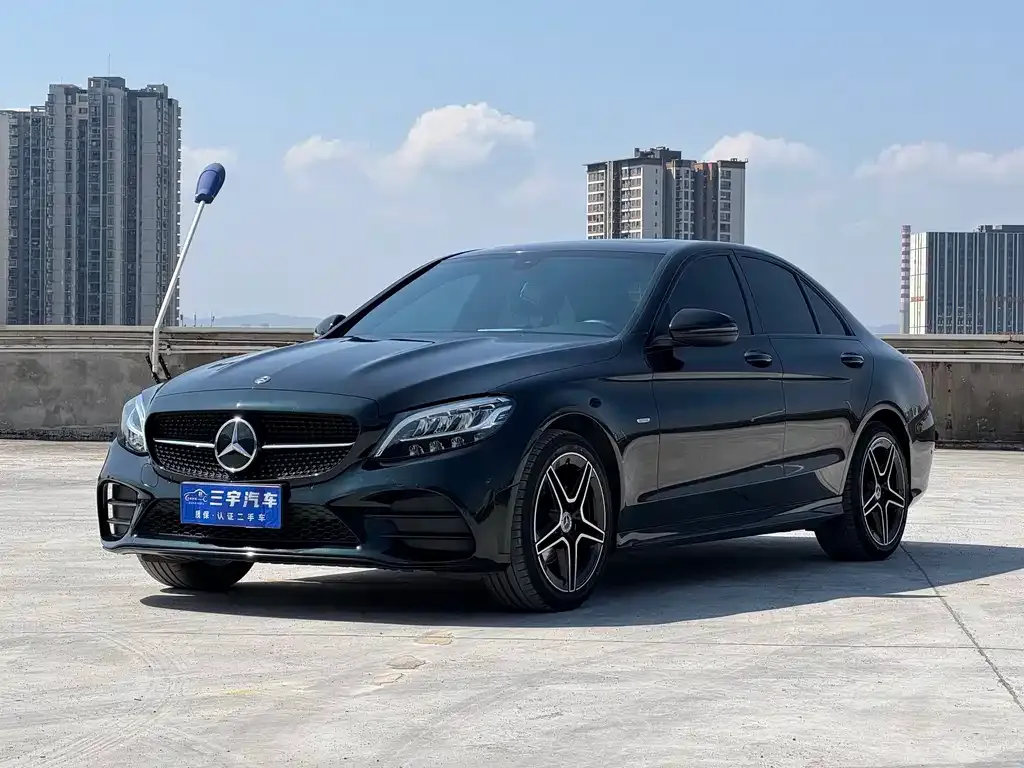 Mercedes-Benz C-Class — фото 1