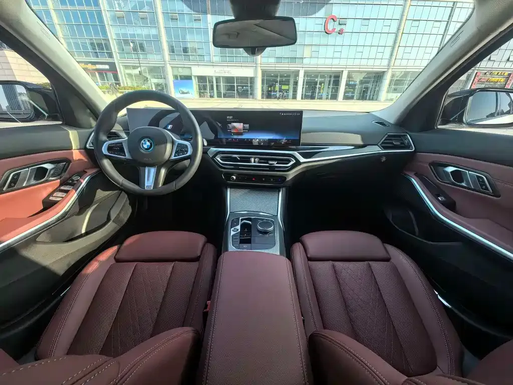 BMW i3 — фото 8