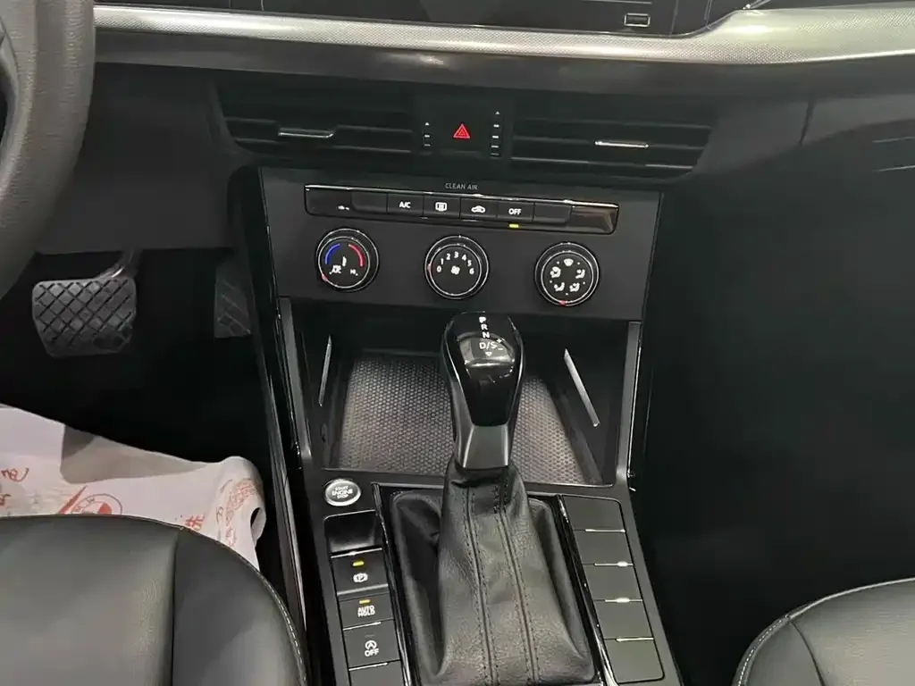 Volkswagen Passat — фото 5