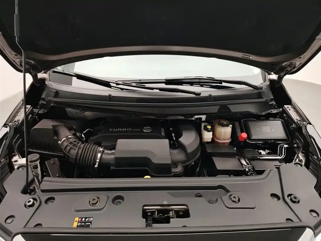 Buick GL8 2023 из CN, фото 6