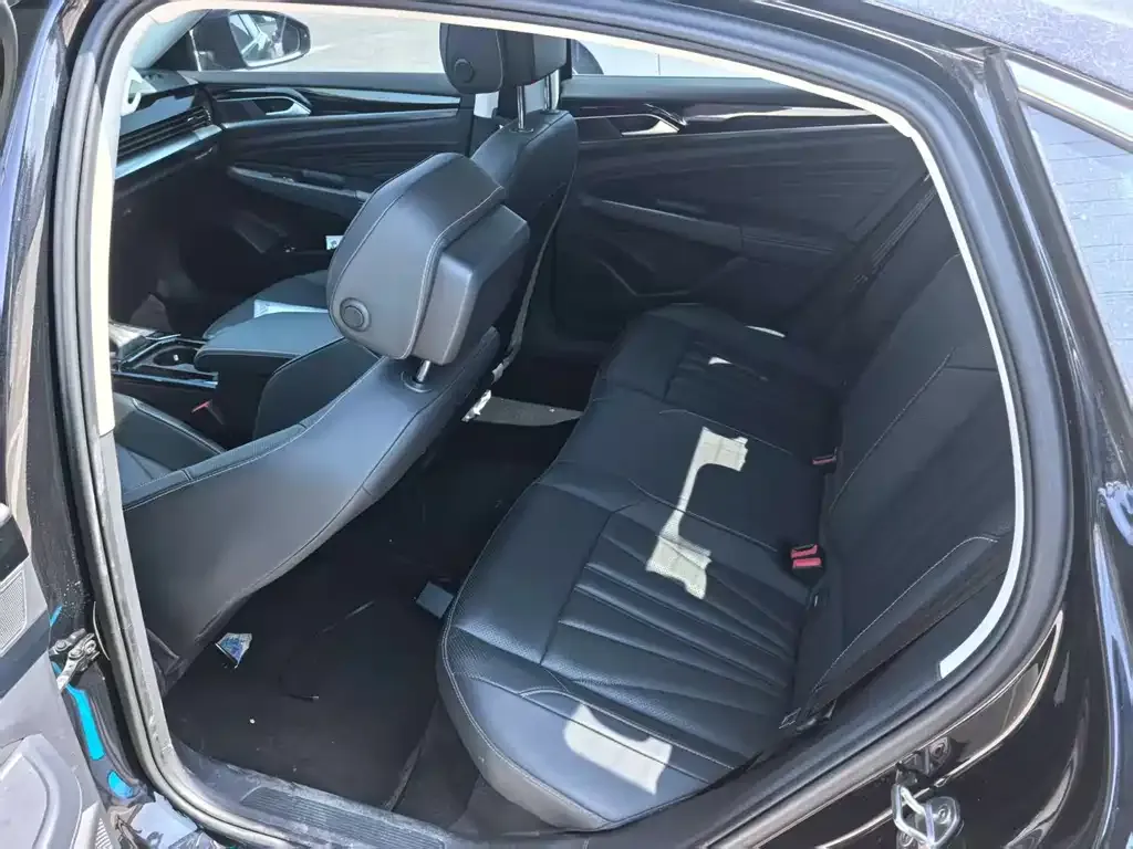 Volkswagen Passat — фото 5