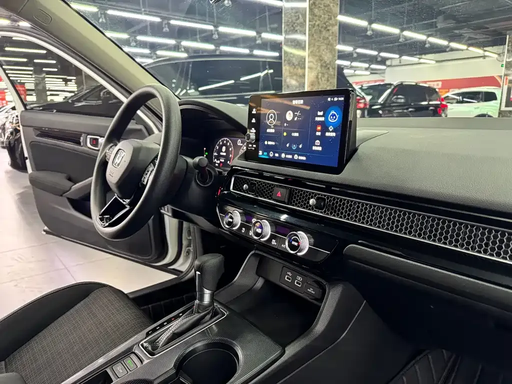Honda Civic — фото 7