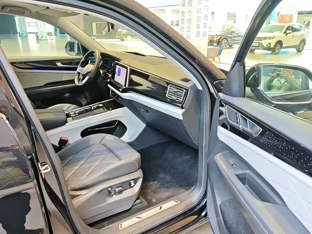 Volkswagen Teramont 2024 из CN, фото 10