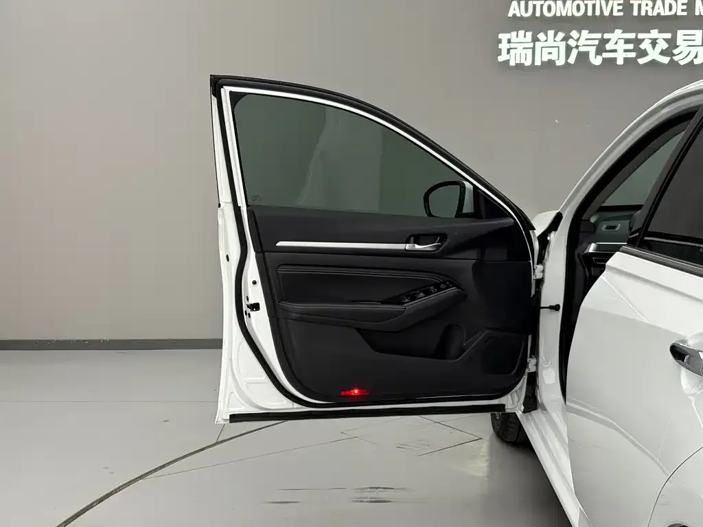 Nissan Teana 2024 из CN, фото 6