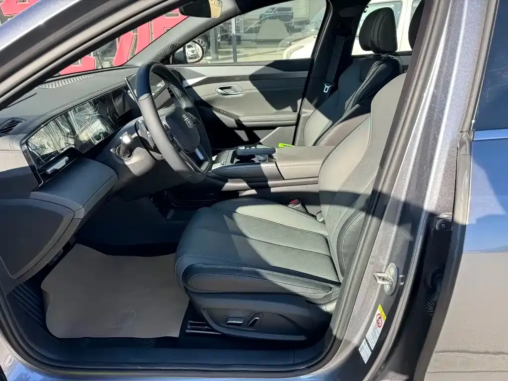 BYD Qin L 2025 из CN, фото 6