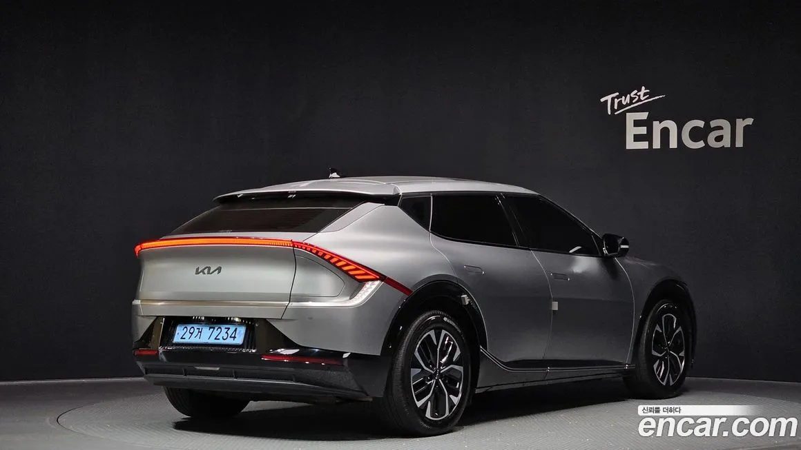 Kia EV6 — фото 5