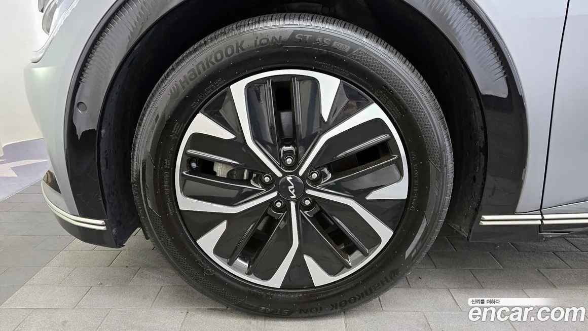 Kia EV6 — фото 7