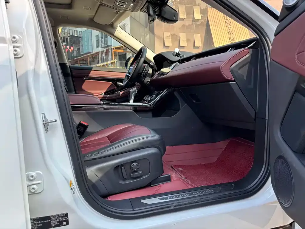 Land Rover Evoque 2022 из CN, фото 2