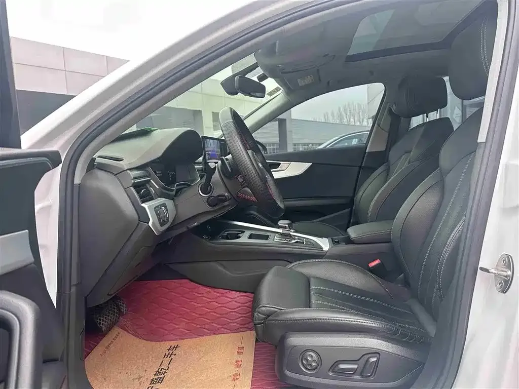 Audi A4L 2021 из CN, фото 7
