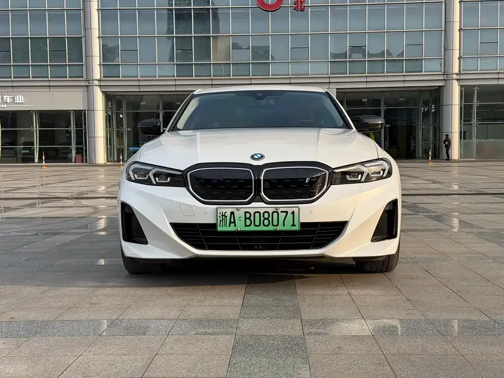 BMW i3 — фото 4