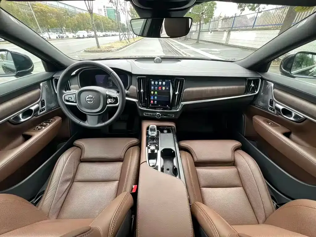 Volvo S90 2024 из CN, фото 10