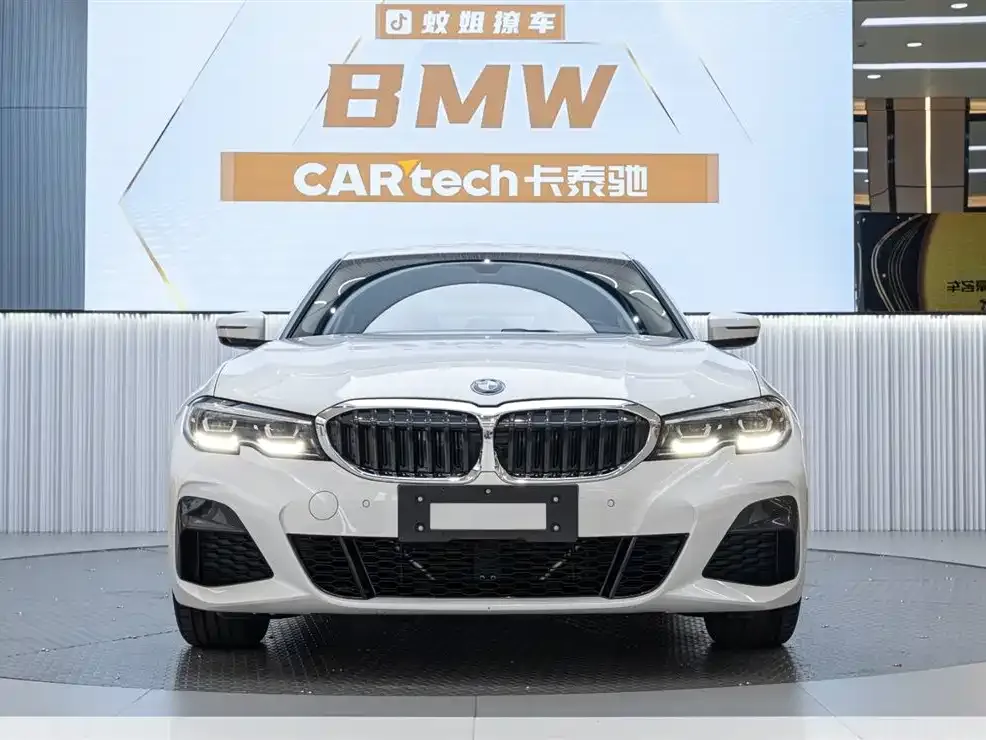 BMW 3 Series — фото 1