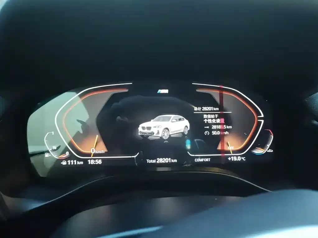 BMW X4 2023 из CN, фото 2