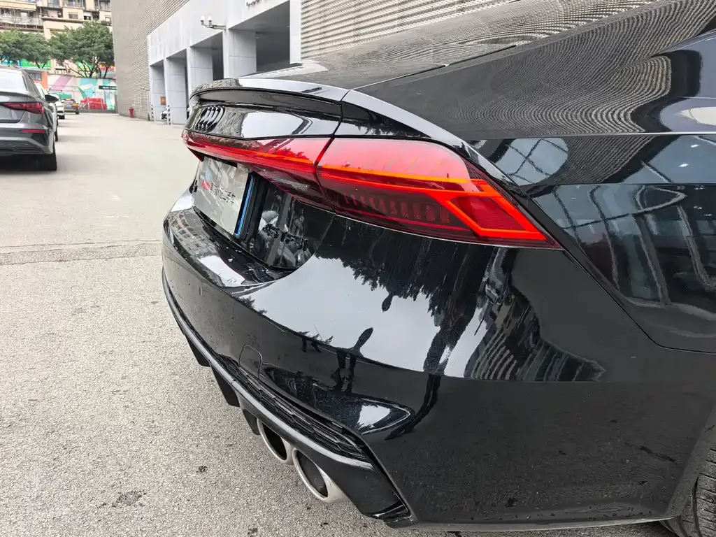 Audi A7 2021 из CN, фото 9