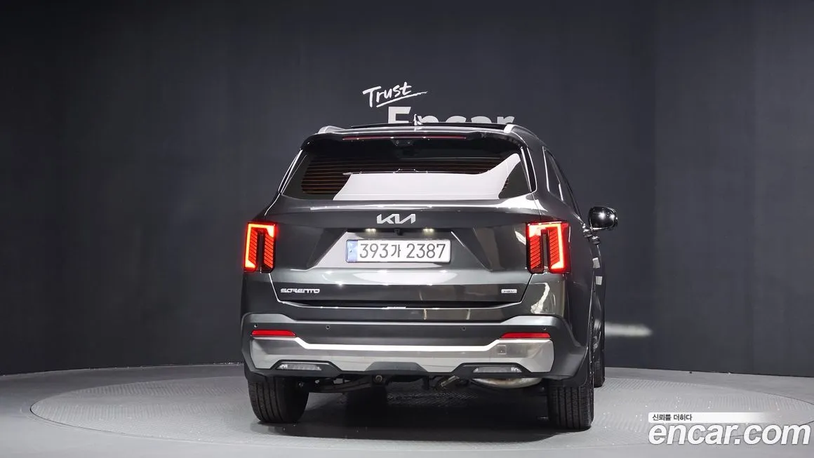 Kia Sorento — фото 10
