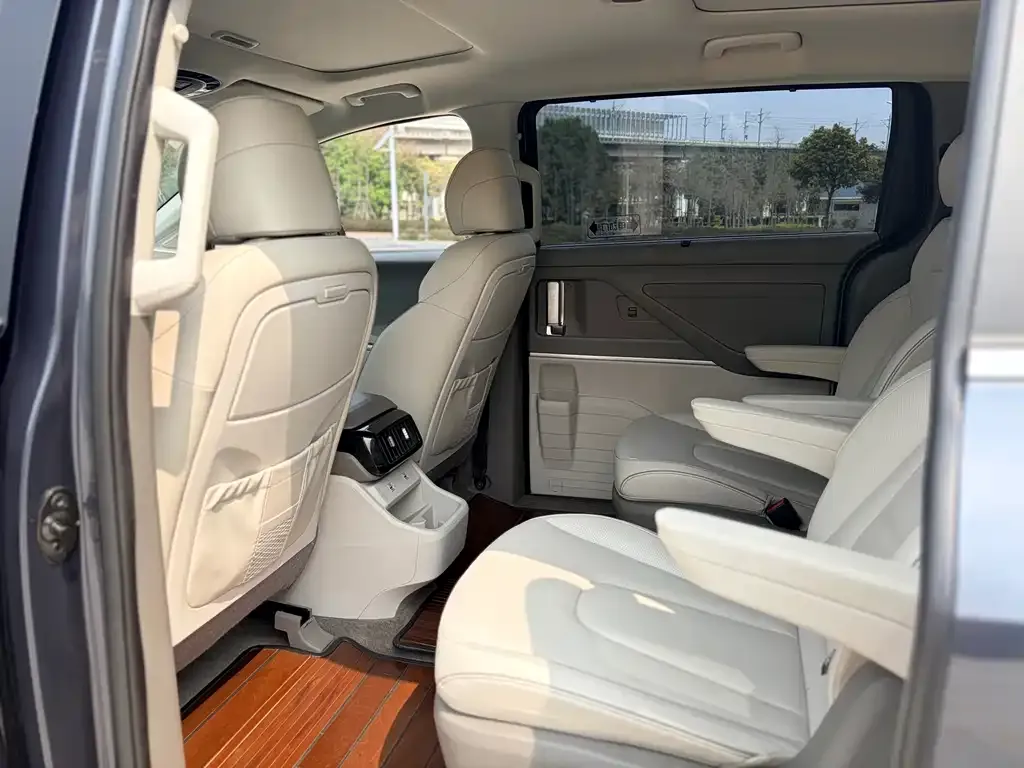 Hyundai Custo — фото 4