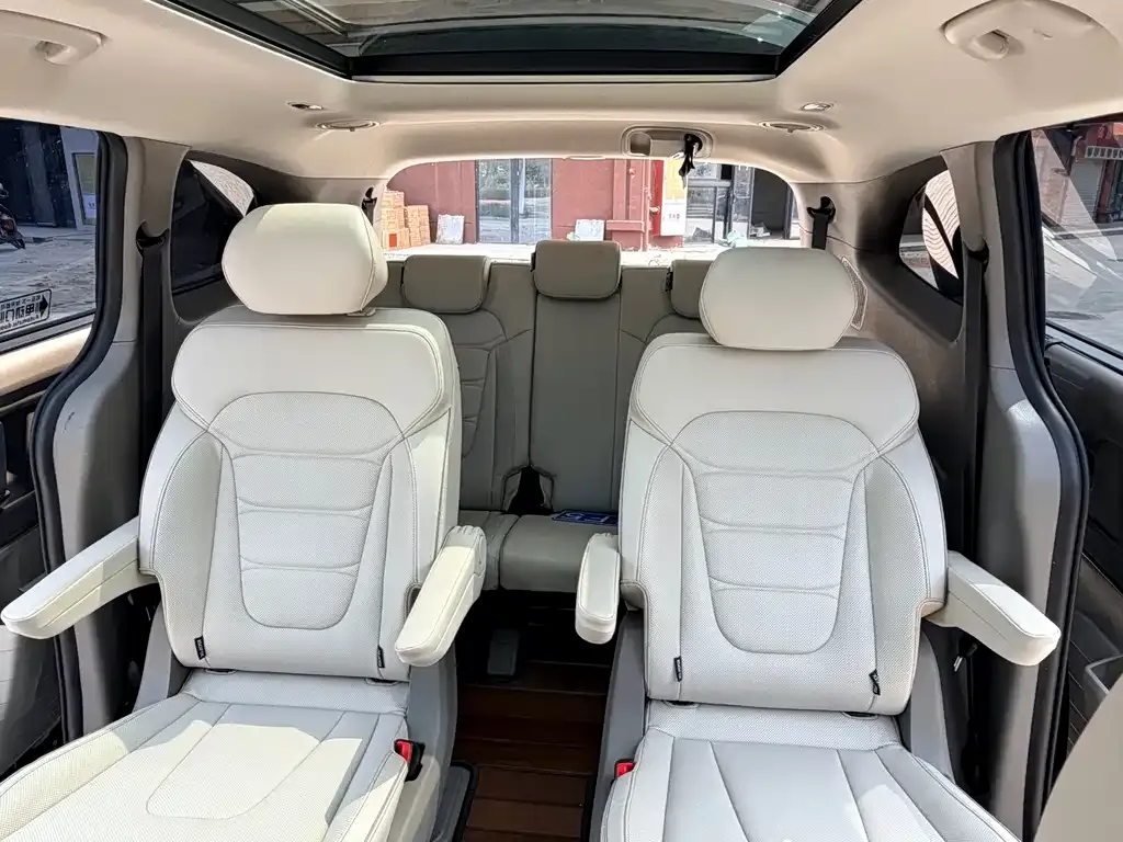 Hyundai Custo — фото 9