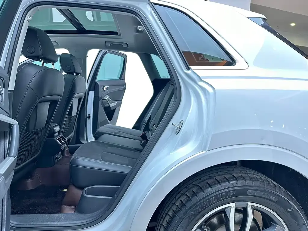 Audi Q3 2022 из CN, фото 10